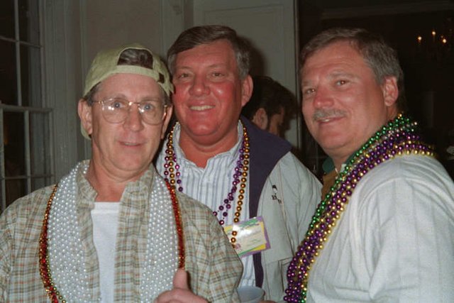 1998/MardiGras/640x480_balc-drj.jpg