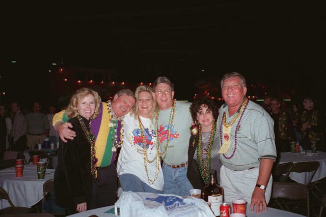 1998/MardiGras/640x480_bean-tbl.jpg