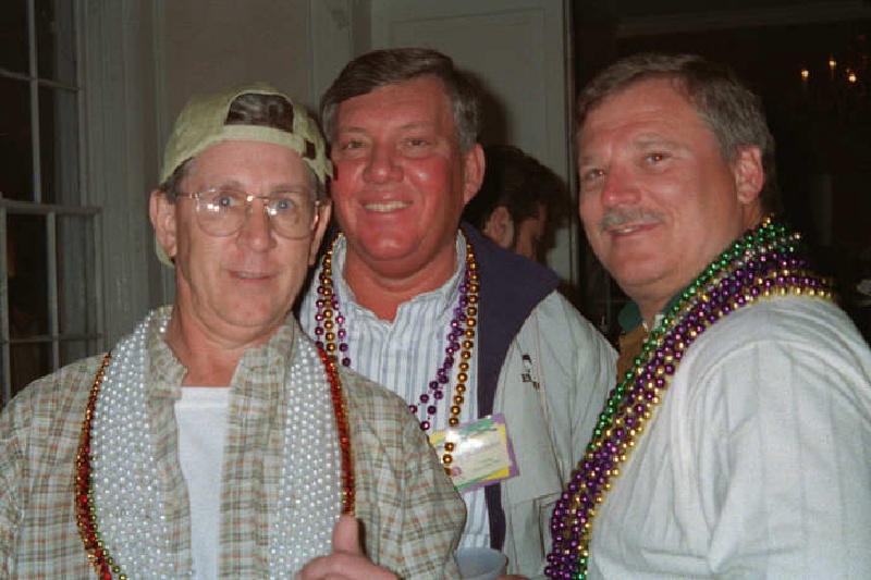 1998/MardiGras/800x600_balc-drj.jpg