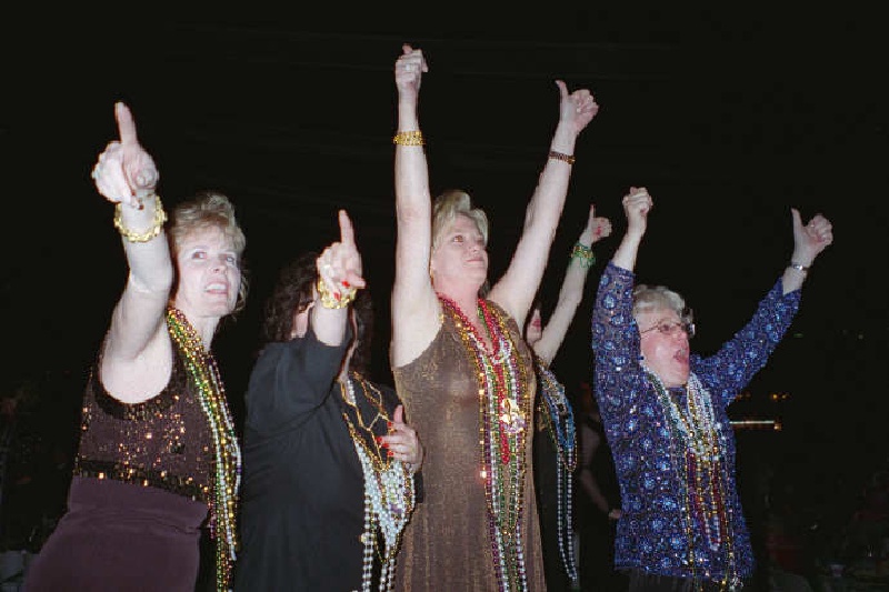 1998/MardiGras/800x600_ext-mdj2.jpg