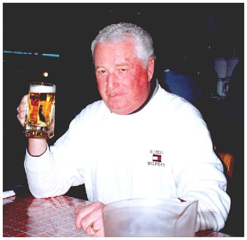 1999/01(January)/Moms_50th_Bday/800x600_1999-01-30-50th,BillMiller.JPG