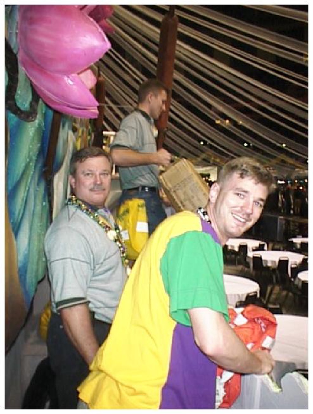 1999/02(February)/Mardi-Gras/1024x768_1999-02-11-floatbeads5.JPG