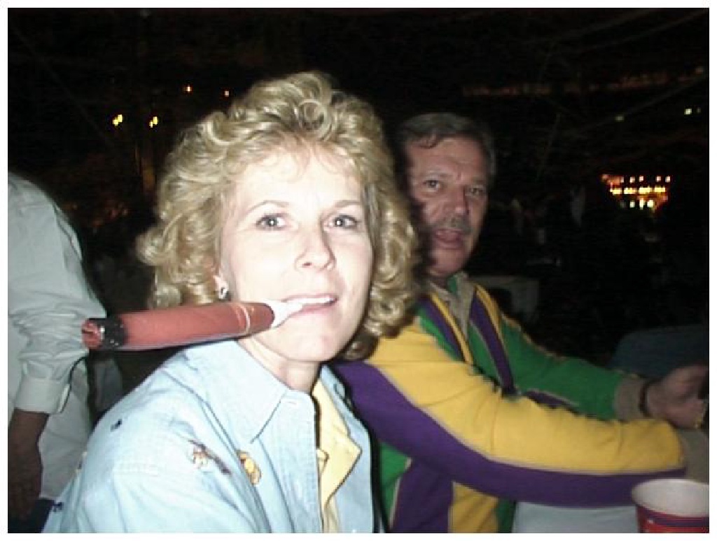 1999/02(February)/Mardi-Gras/1024x768_1999-02-12-CigarMom.JPG