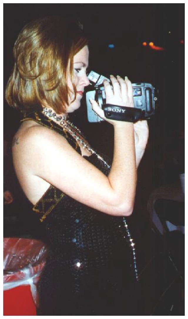1999/02(February)/Mardi-Gras/640x480_1999-02-13-extravKatie.JPG