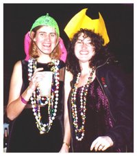 1999-02-Ext-Carla-Suzi-in-Hats.jpg