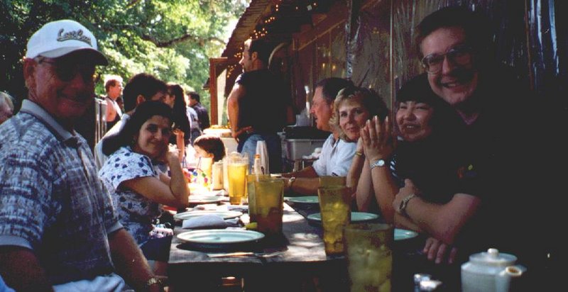 1999/05(May)/Misc/1999_05_Q-Bday1.jpg