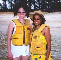 1999_06_LakeHouse_Suzi_Kavita_Beach.jpg