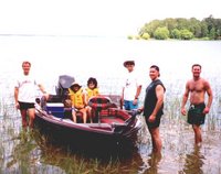 1999_06_LakeHouse_boat1.jpg