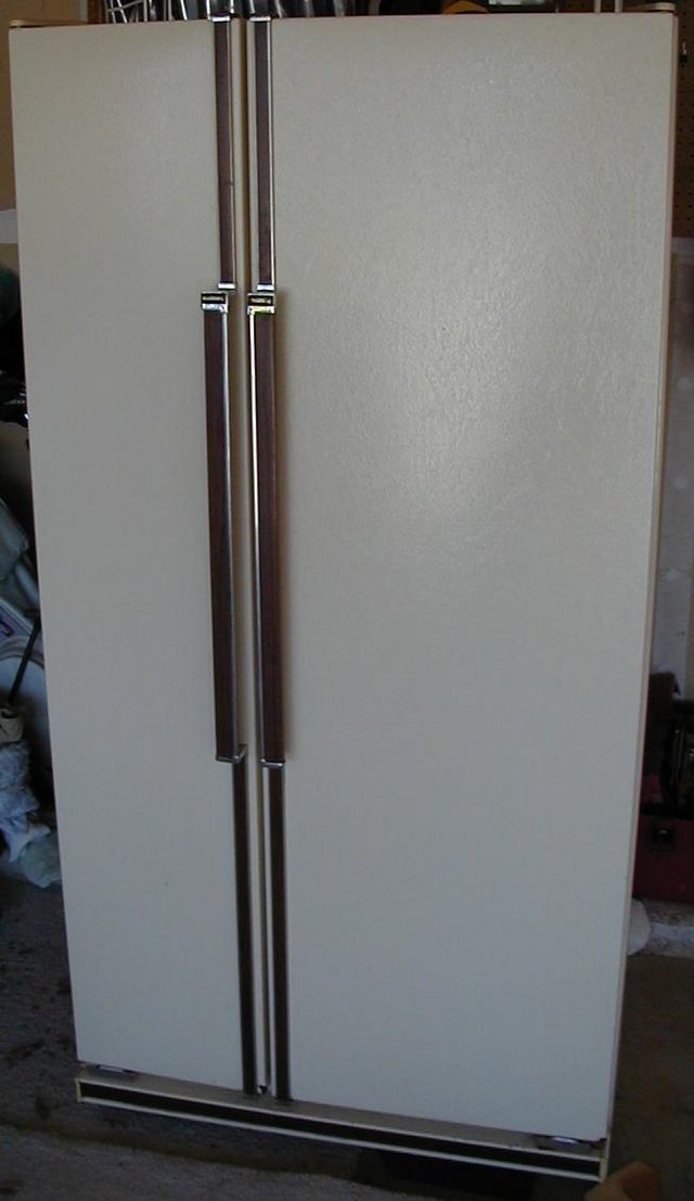 1999/07(July)/31_Schlitterbahn/640x480_Fridge1.jpg