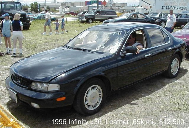 1999/07(July)/Car_Auction/640x480_P7170026.JPG