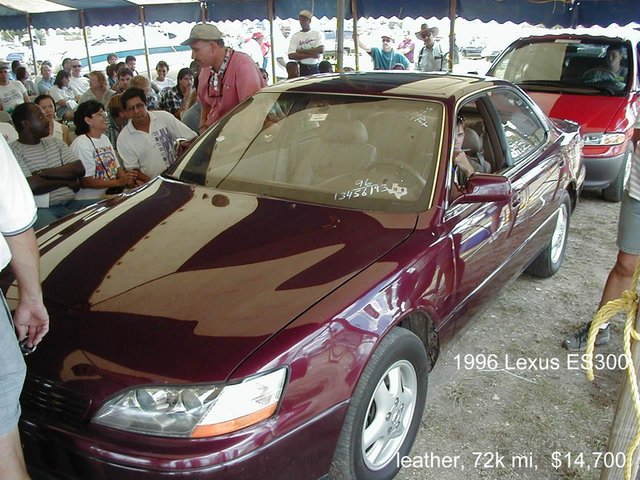 1999/07(July)/Car_Auction/640x480_P7170028.JPG