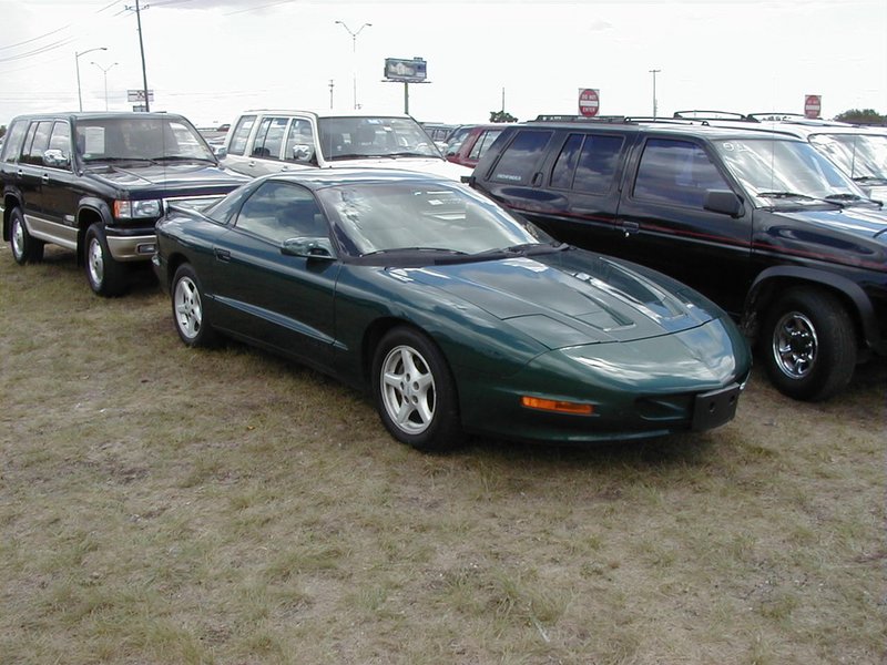 1999/07(July)/Car_Auction/800x600_P7170003.JPG