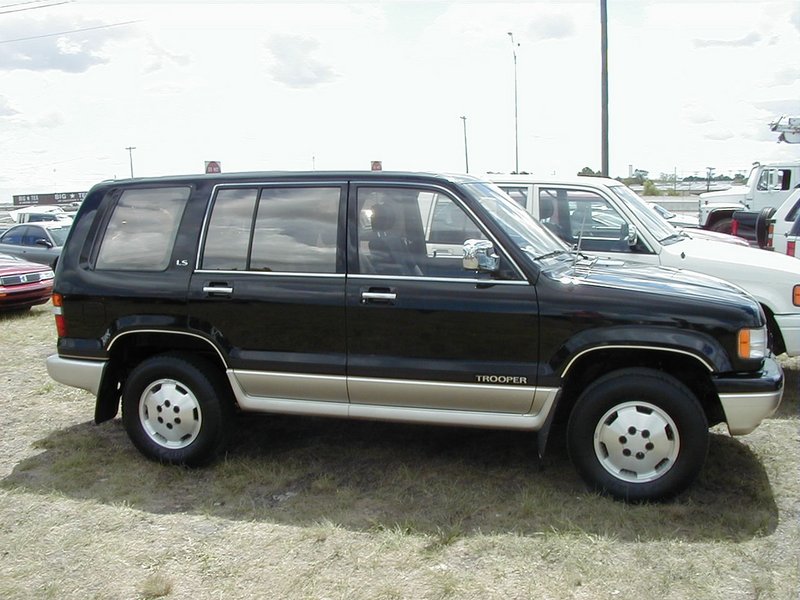 1999/07(July)/Car_Auction/800x600_P7170005.JPG
