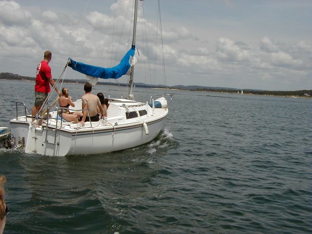 1999-07-Lake_Travis_Sailboat2.jpg
