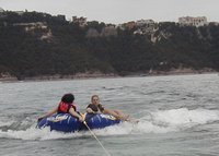 1999-07-Lake_Travis_Suzi_Ben_tube1.jpg