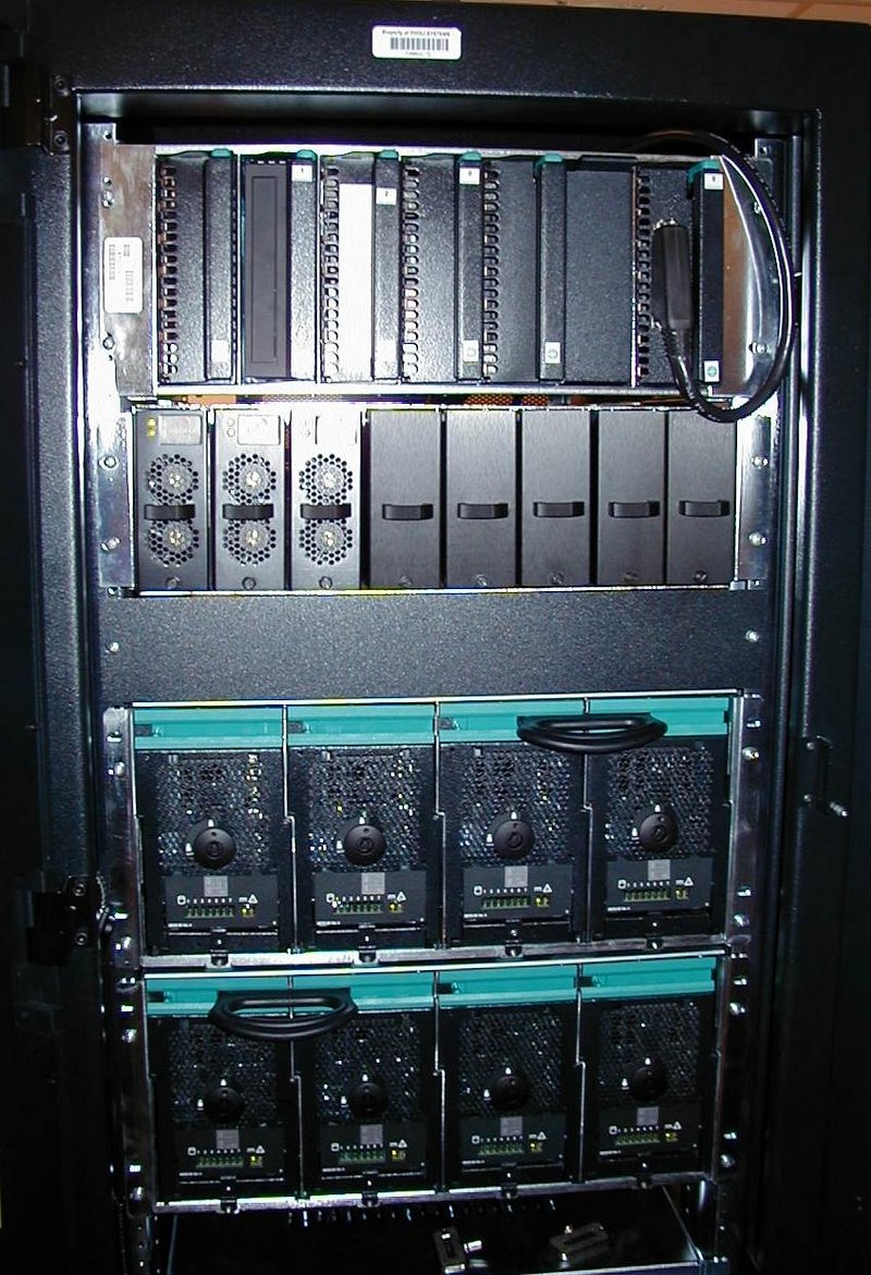 1999/07(July)/TivoliWork/800x600_IO-SP0.jpg