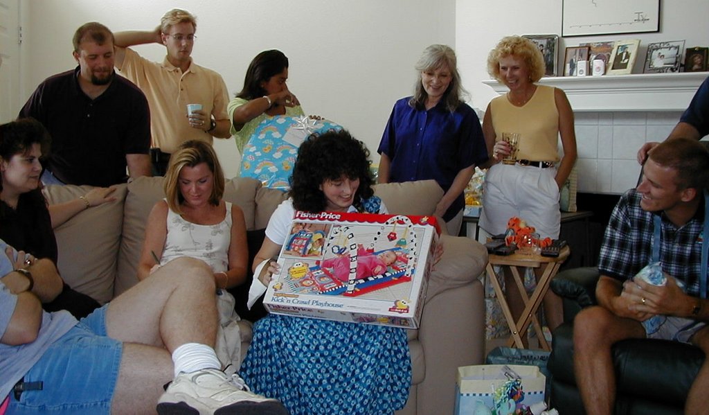 1999/08(August)/Baby_Shower/1024x768_1999_08_Shower_Gifts03.JPG