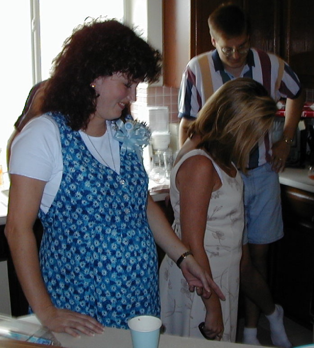 1999/08(August)/Baby_Shower/1024x768_1999_08_Shower_Group_Watching_Matt_Cheat.jpg
