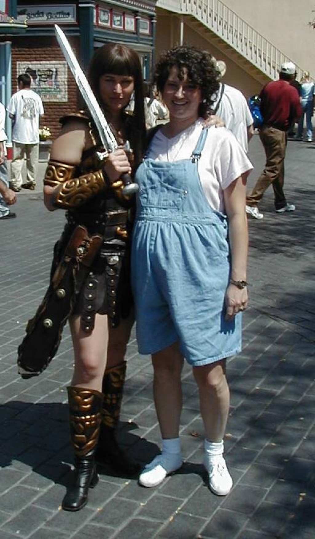 1999/08(August)/California/1024x768_1999_08_Universal_Xena_Suzi.jpg