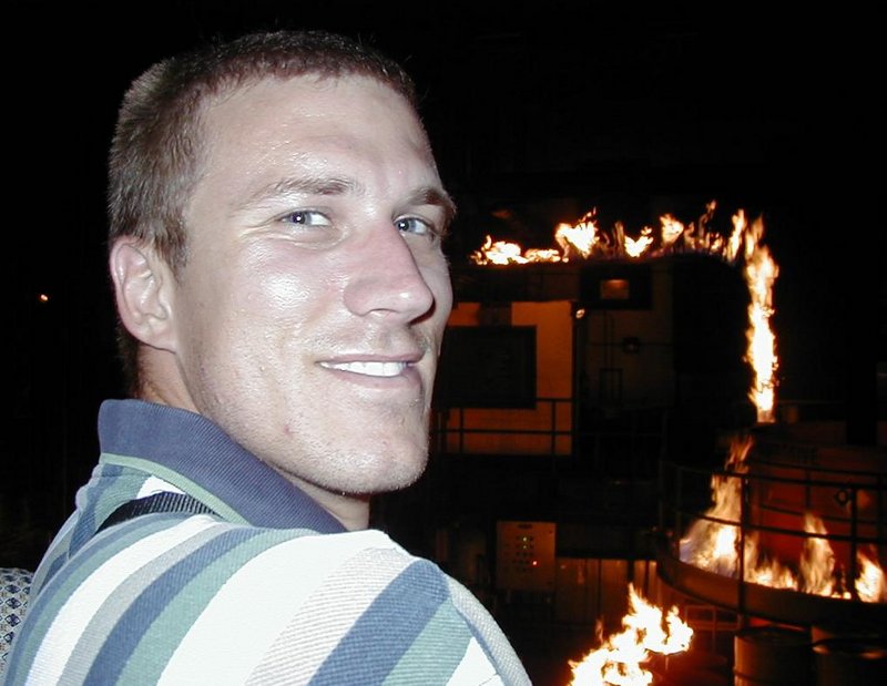 1999/08(August)/California/800x600_1999_08_Universal_Travis_Backdraft.jpg