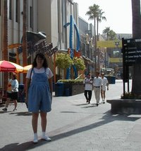 1999_08_Universal_Suzi1.jpg