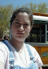 1999_08_Universal_Suzi_checks_her_hair.jpg