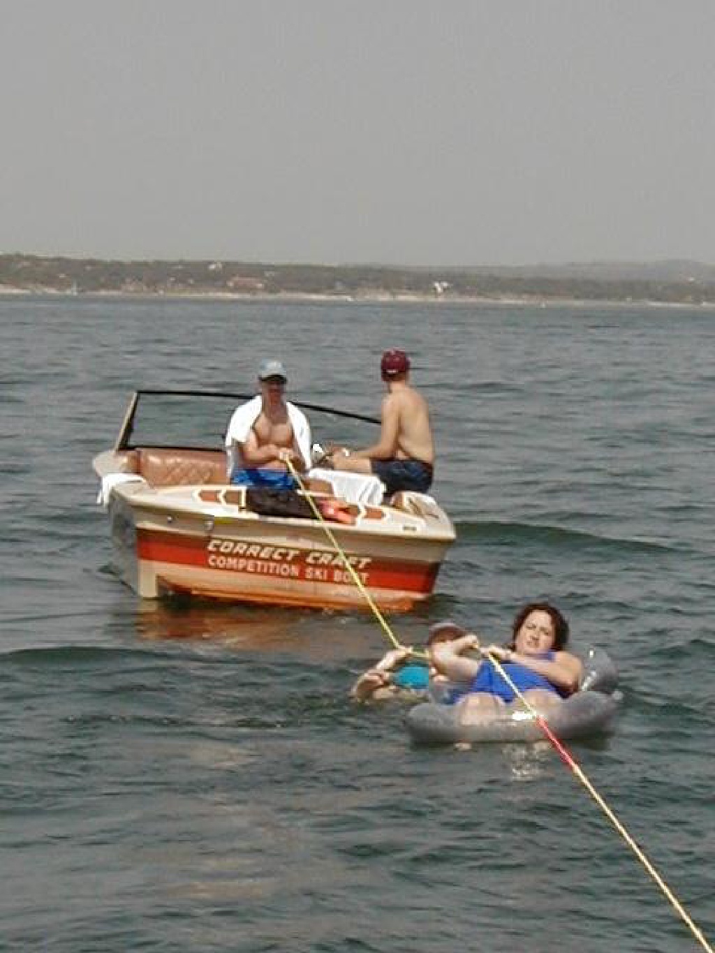 1999/08(August)/Lake_Travis/1024x768_1999_08_Boating06.JPG