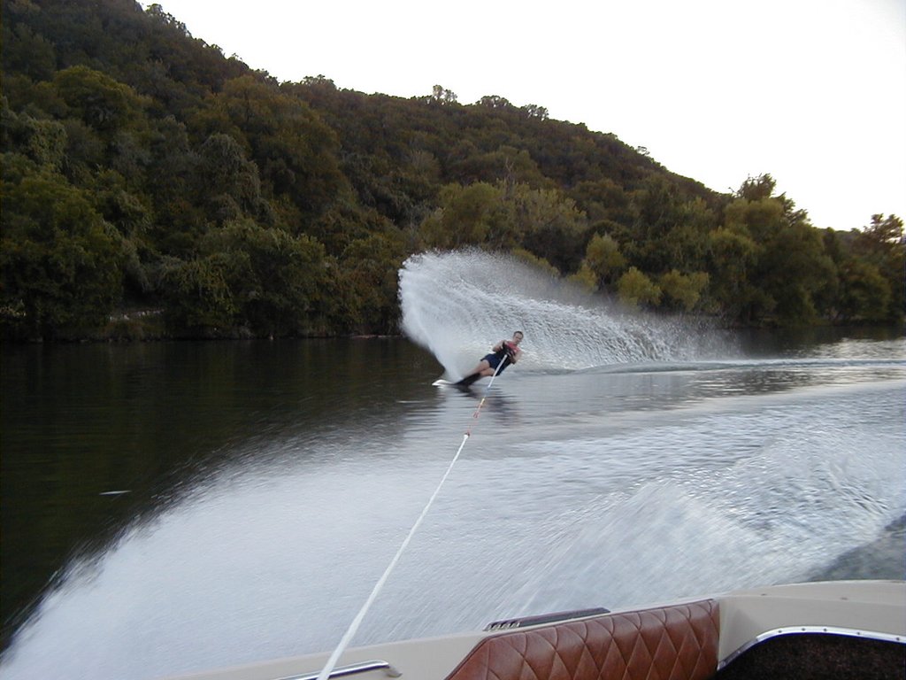 1999/08(August)/Water_Ski/1024x768_1999_08_waterski18.jpg