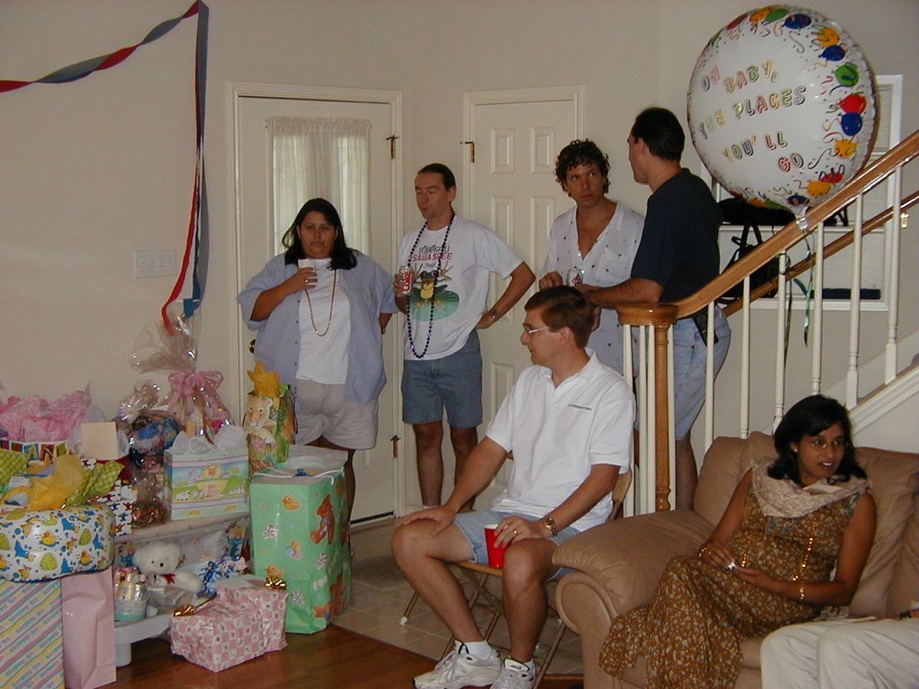 1999/09(September)/Kavita_Shower/1024x768_1999_09_Kavita_Shower04.JPG