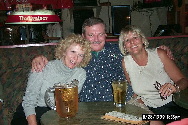 1999/09(September)/Mom_Dad_30th_Anniversary/800x600_P0000030.jpg