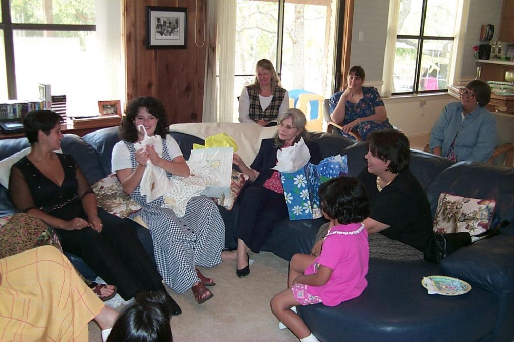 1999/10(October)/03_Baby_Shower/1024x768_1999-10-03-ShowerGroup2.JPG