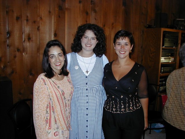 1999_10_03_Shower_Kris_Suzi_Chris.jpg