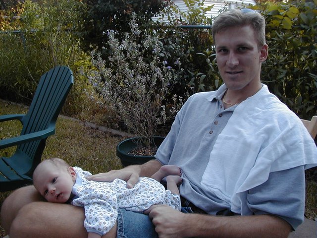 1999_11_06_Divali_Chance_on_Travis_Knee_27.jpg