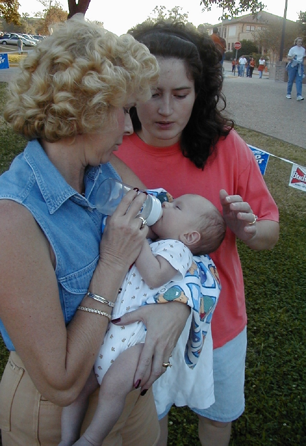 1999_11_13_Football_Janeen_Chance_Suzi_06.jpg
