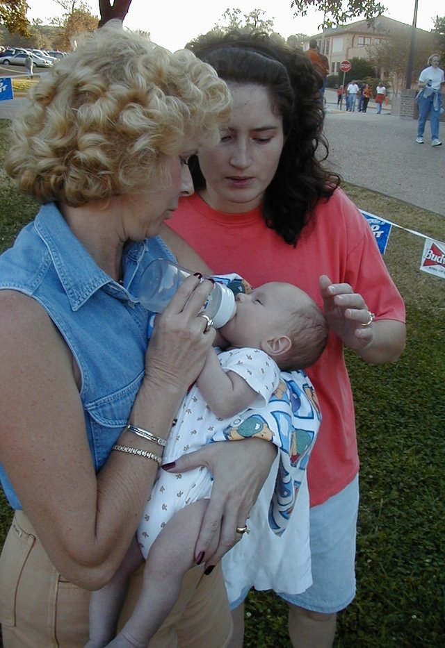1999_11_13_Football_Janeen_Chance_Suzi_06.jpg