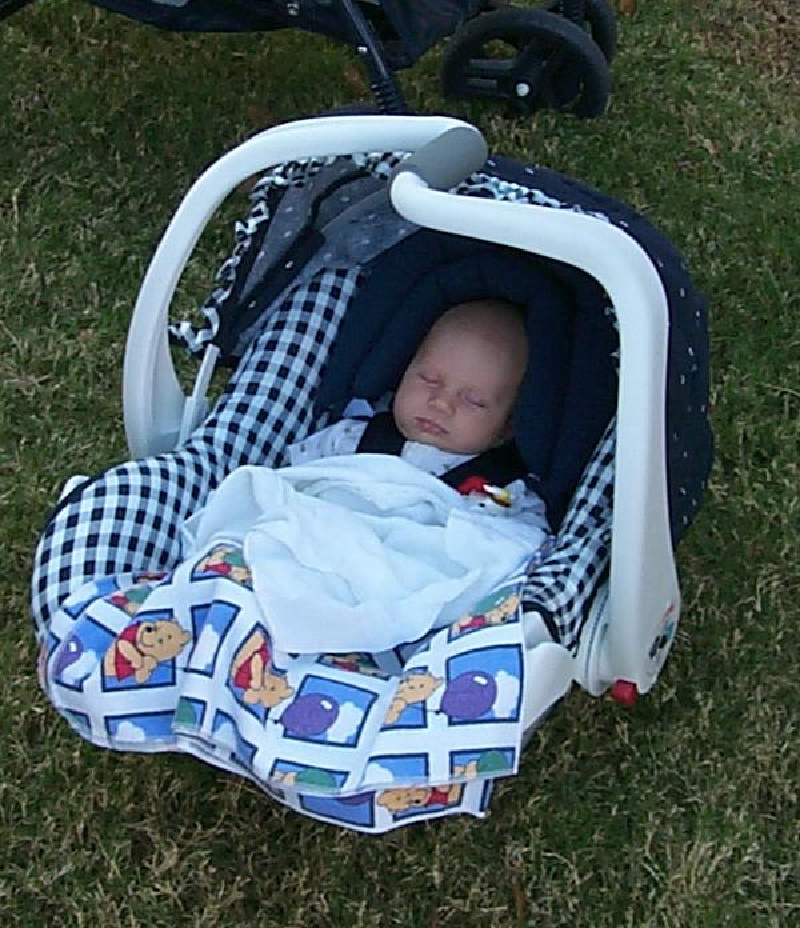 1999/11(November)/Football/800x600_1999-11-13-TailgateChance.jpg