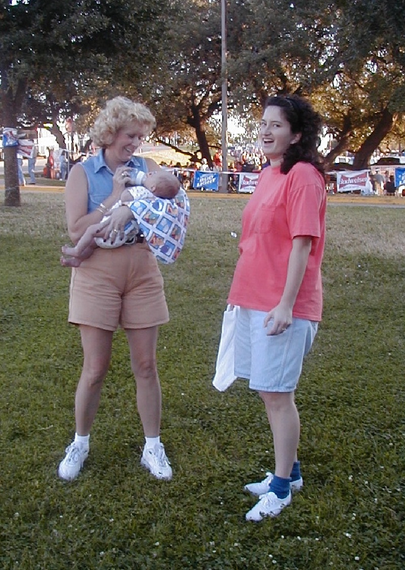 1999_11_13_Football_Janeen_Chance_Suzi_05.jpg