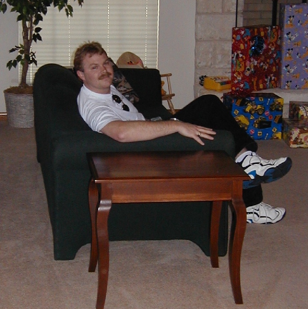 1999-12-04-Aaron-Bday-Doug-02.jpg