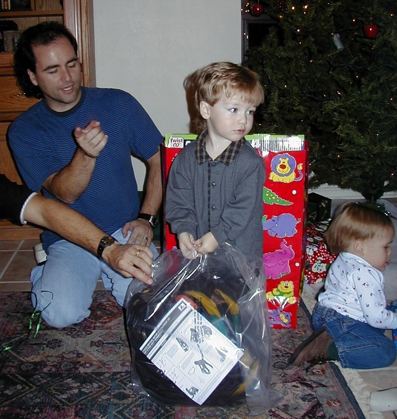 1999-12-16-Xmas-at-Mannings-Aaron-Jim-08.jpg