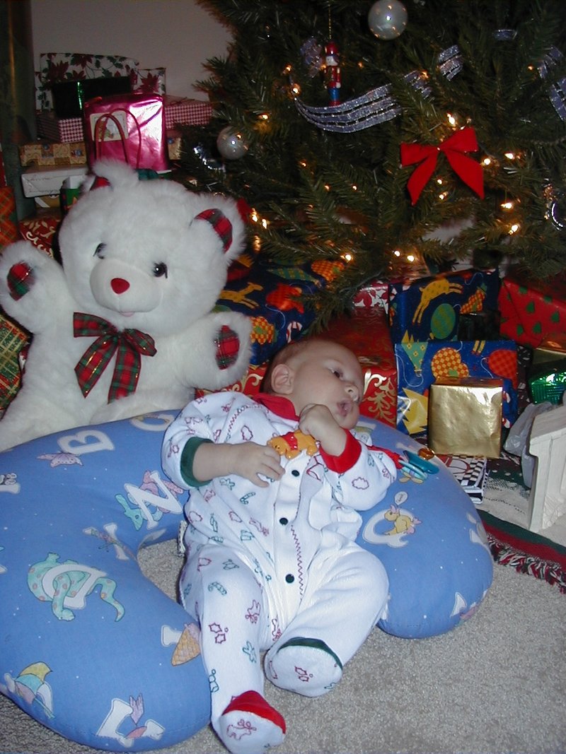 1999/12(December)/Xmas/1999-12-22-Christmas-Bopee-Chance-03.jpg