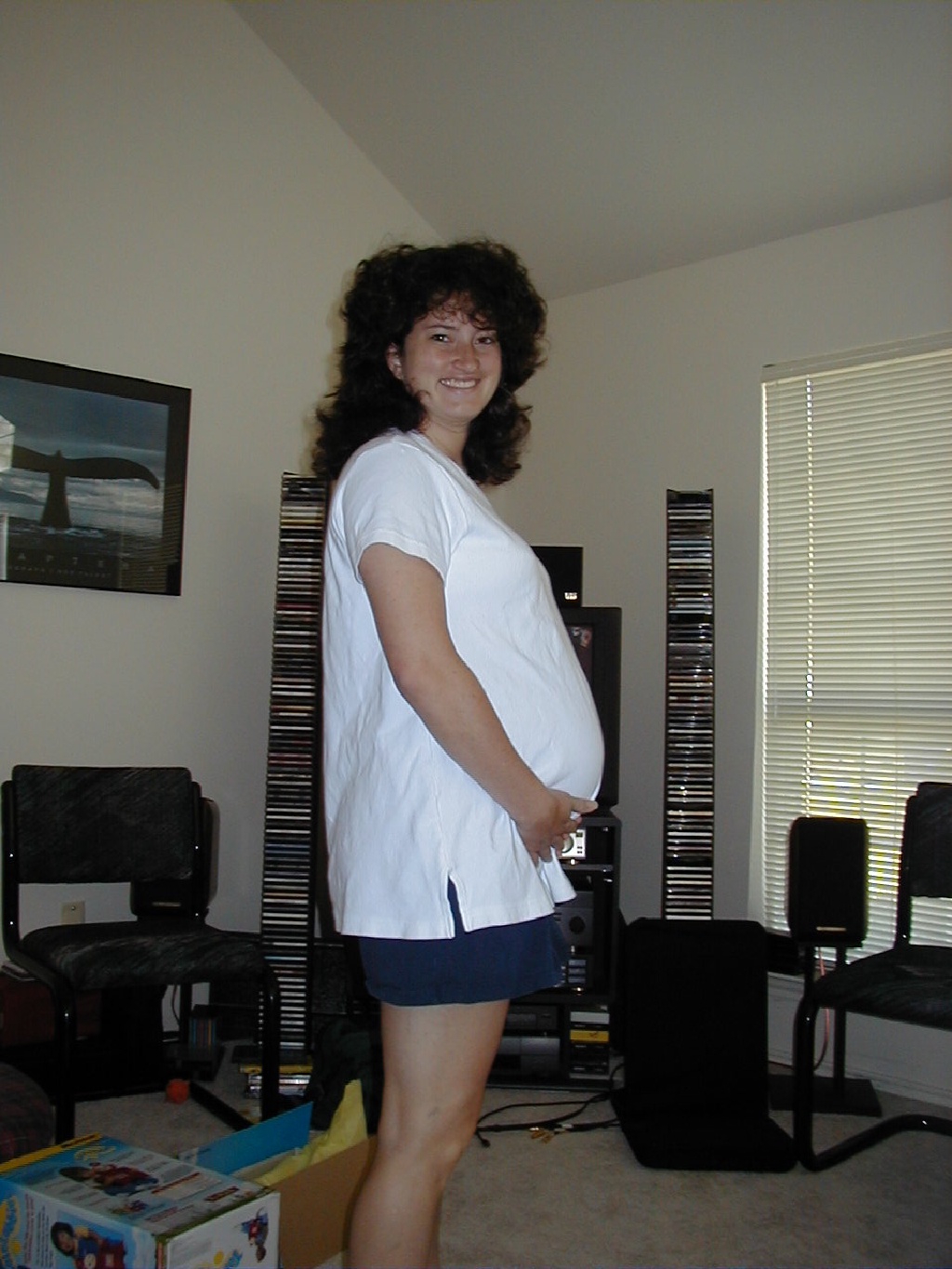 1999/Best/1024x768_1999-0808-SuziPreg02.jpg