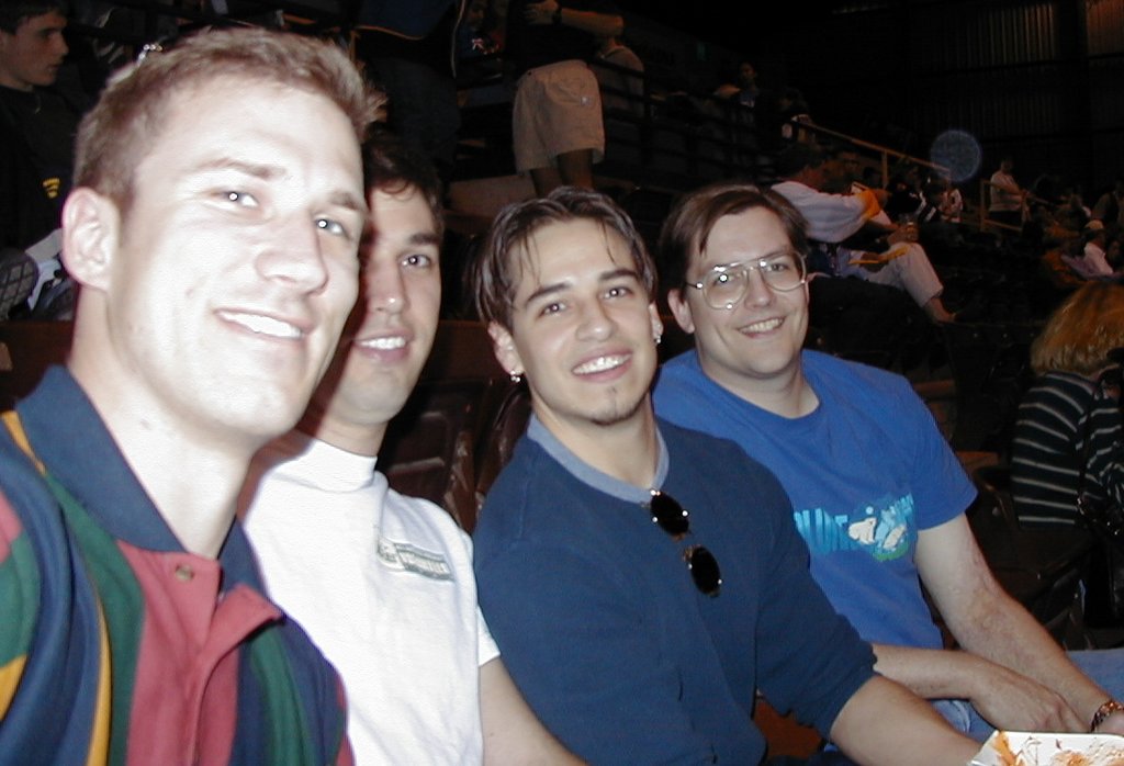2000/01(January)/IceBats/1024x768_2000-01-22-IceBats-Travis-Stan-Mike-Matt-1.JPG