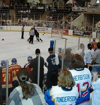 2000-01-22-IceBats-fight-4.JPG
