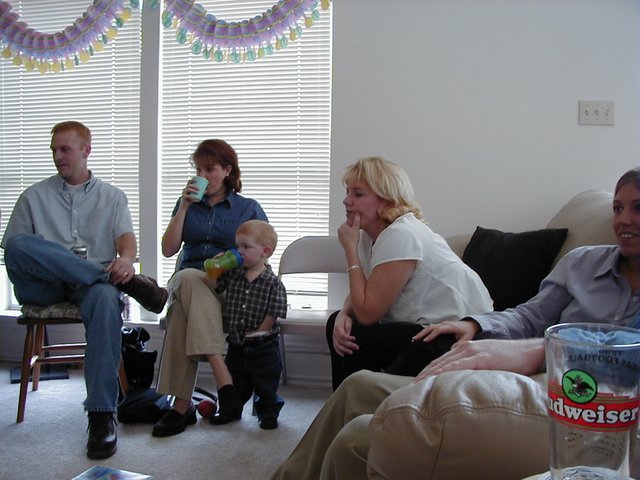 2000/01(January)/Justin-Katie-Shower/640x480_2000-01-21-Shower-18.jpg