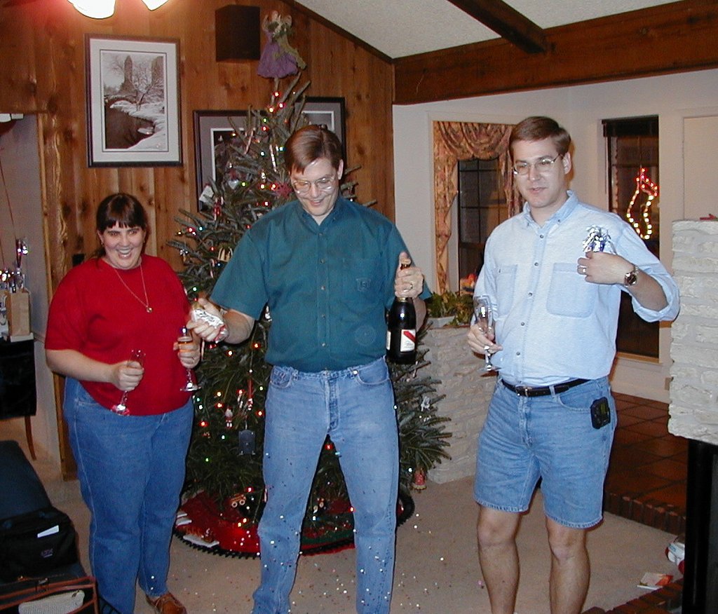 2000/01(January)/NewYears/1999-12-31-New-Years-Matt-Stacy-Steve.jpg