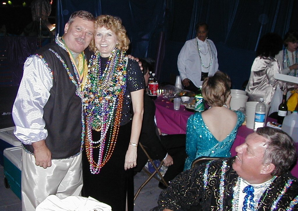 2000/03(March)/MardiGras/1024x768_2000-03-03-MG-Extravaganza-Jim-Janeen-4.jpg