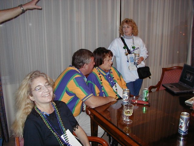 2000/03(March)/MardiGras/640x480_2000-03-03-MG-Beans-n-Jeans-Paula-Randy-Sybil-Janeen-01.jpg
