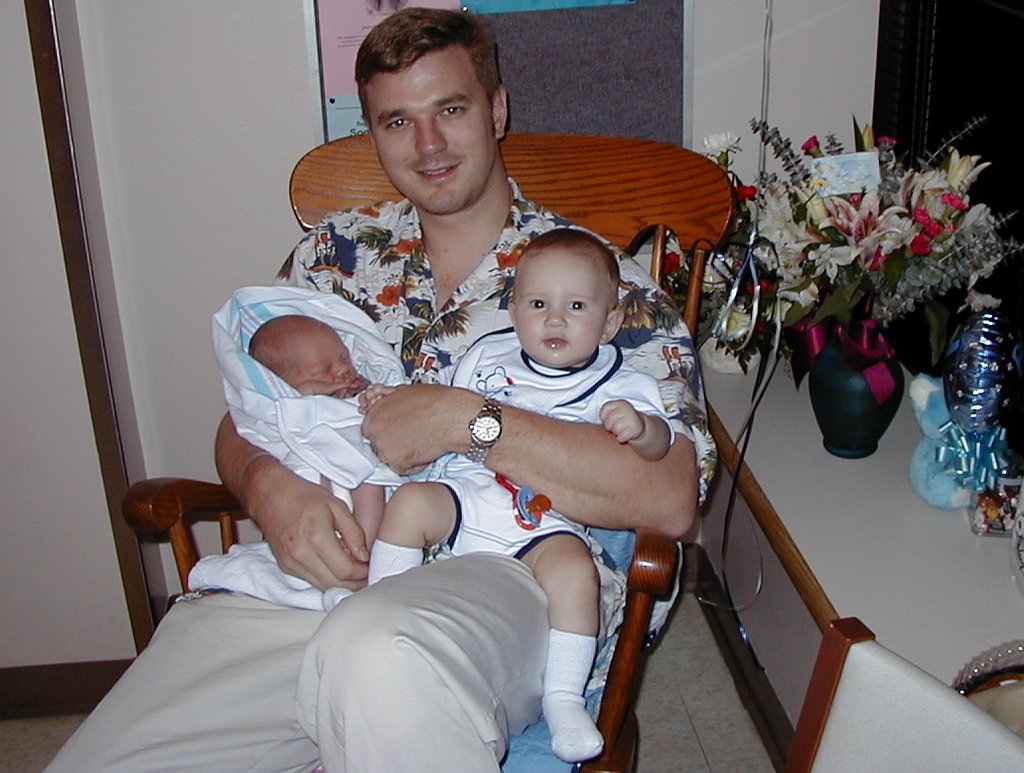 2000/03(March)/Vale/1024x768_2000-03-05-Justin-Vale-Chance-07.jpg