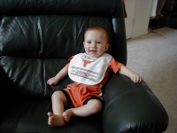 2000/05(May)/Misc/2000-05-06-Chance-in-big-chair.jpg