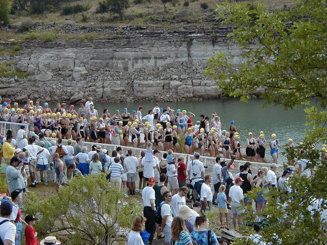 2000/06(June)/Danskin/640x480_2000-06-04-Danskin-06.JPG